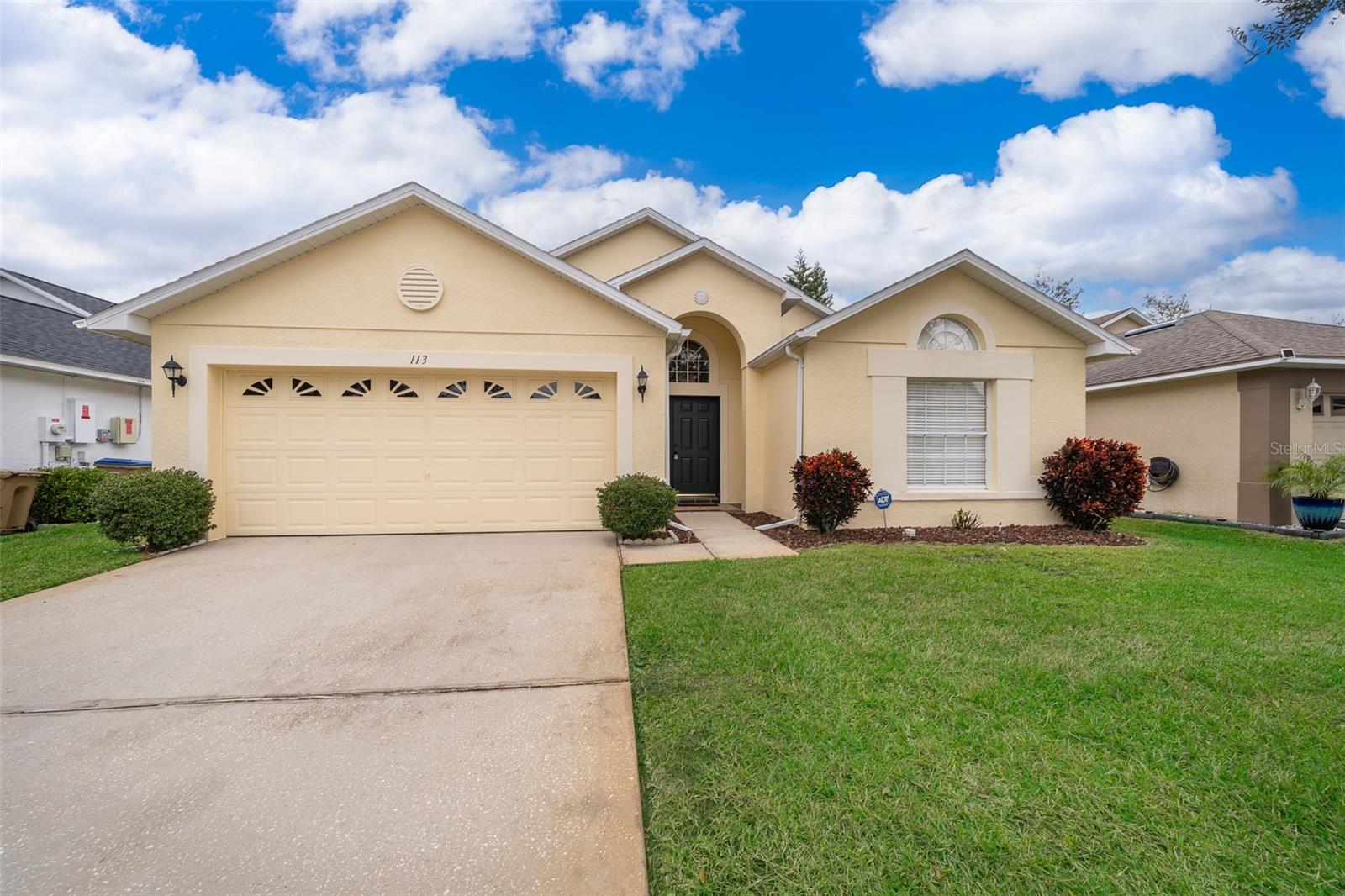 113 THORNBURY DR