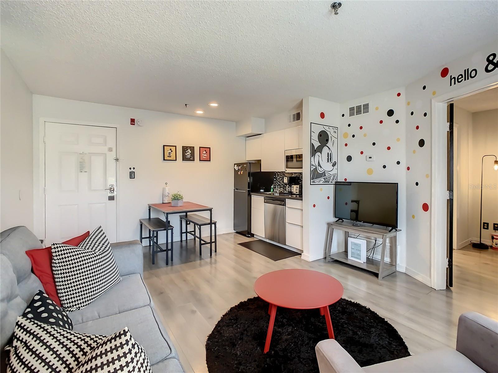 3100 PARKWAY BLVD #735