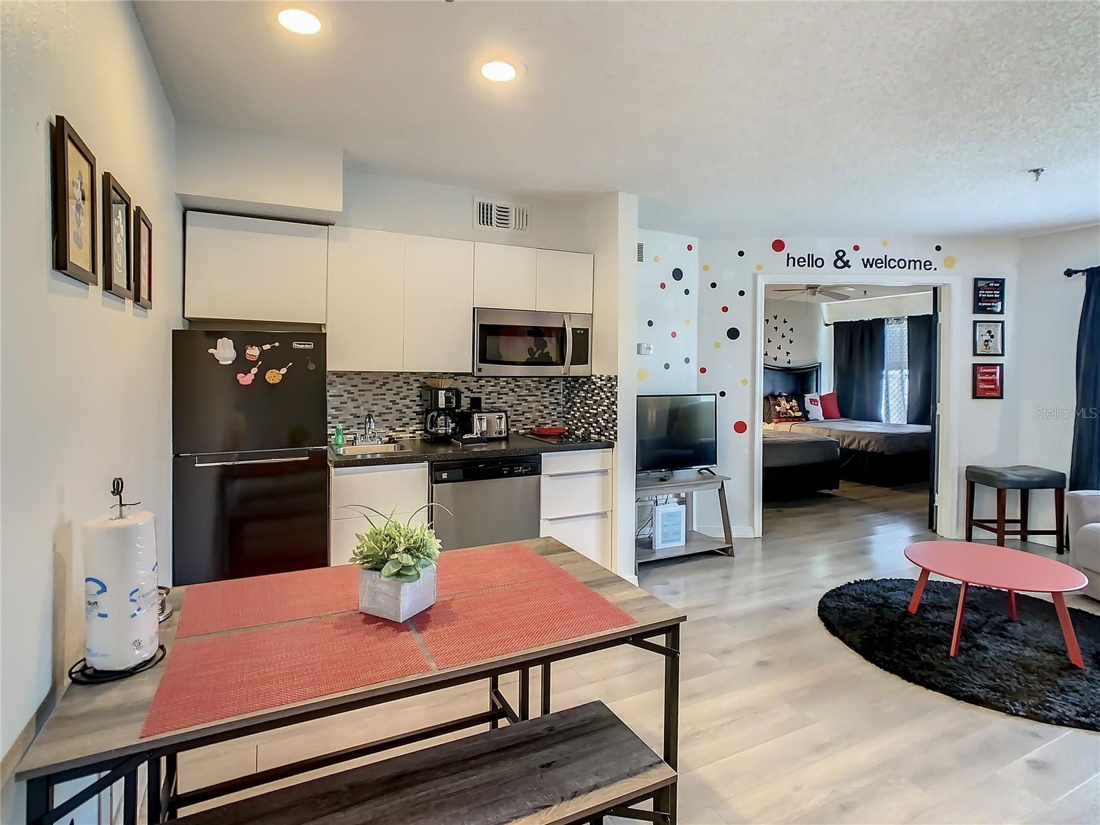 3100 PARKWAY BLVD #735