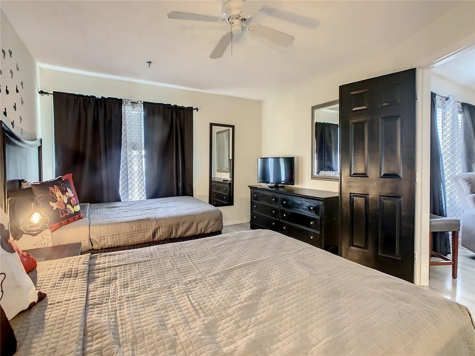 3100 PARKWAY BLVD #735