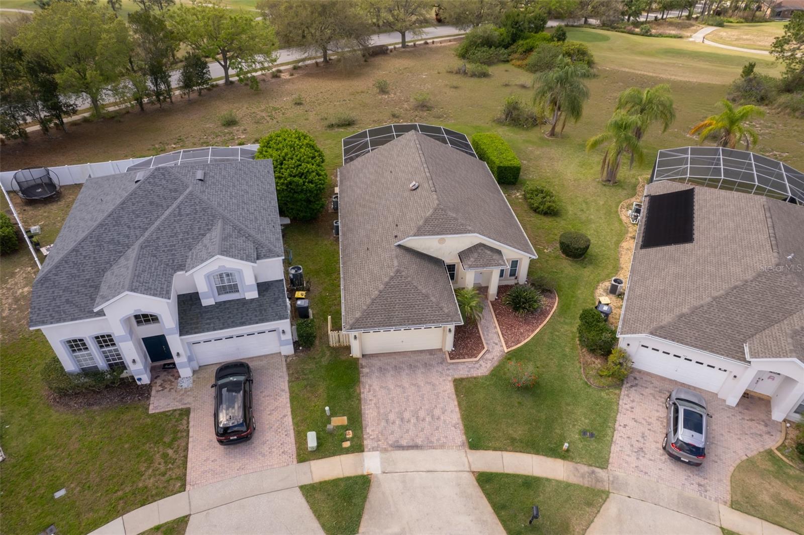 557 GLENEAGLES DR