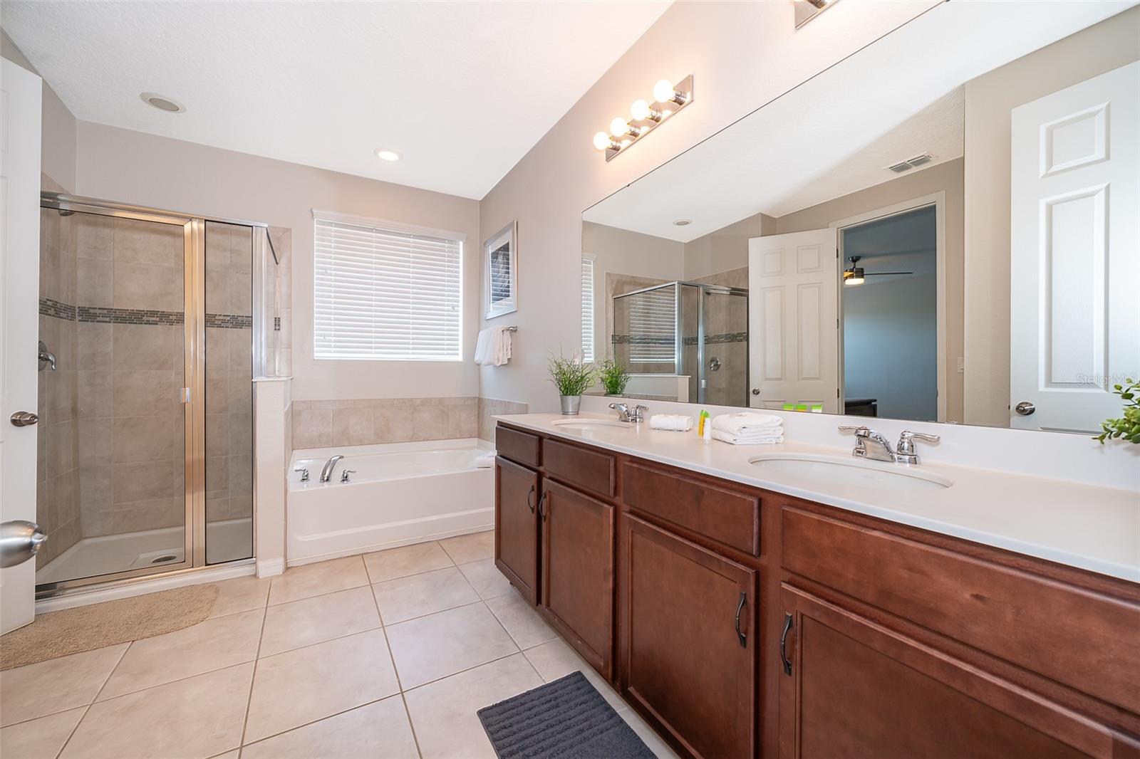 9005 SUNSHINE RIDGE LOOP