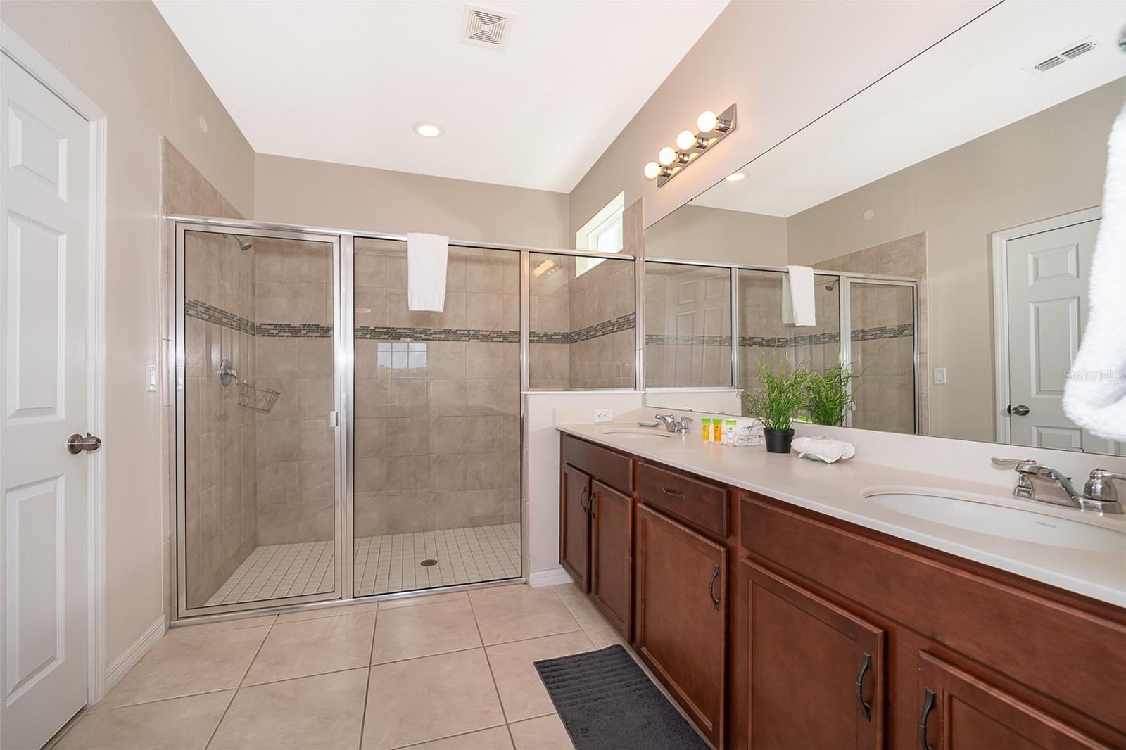 9005 SUNSHINE RIDGE LOOP