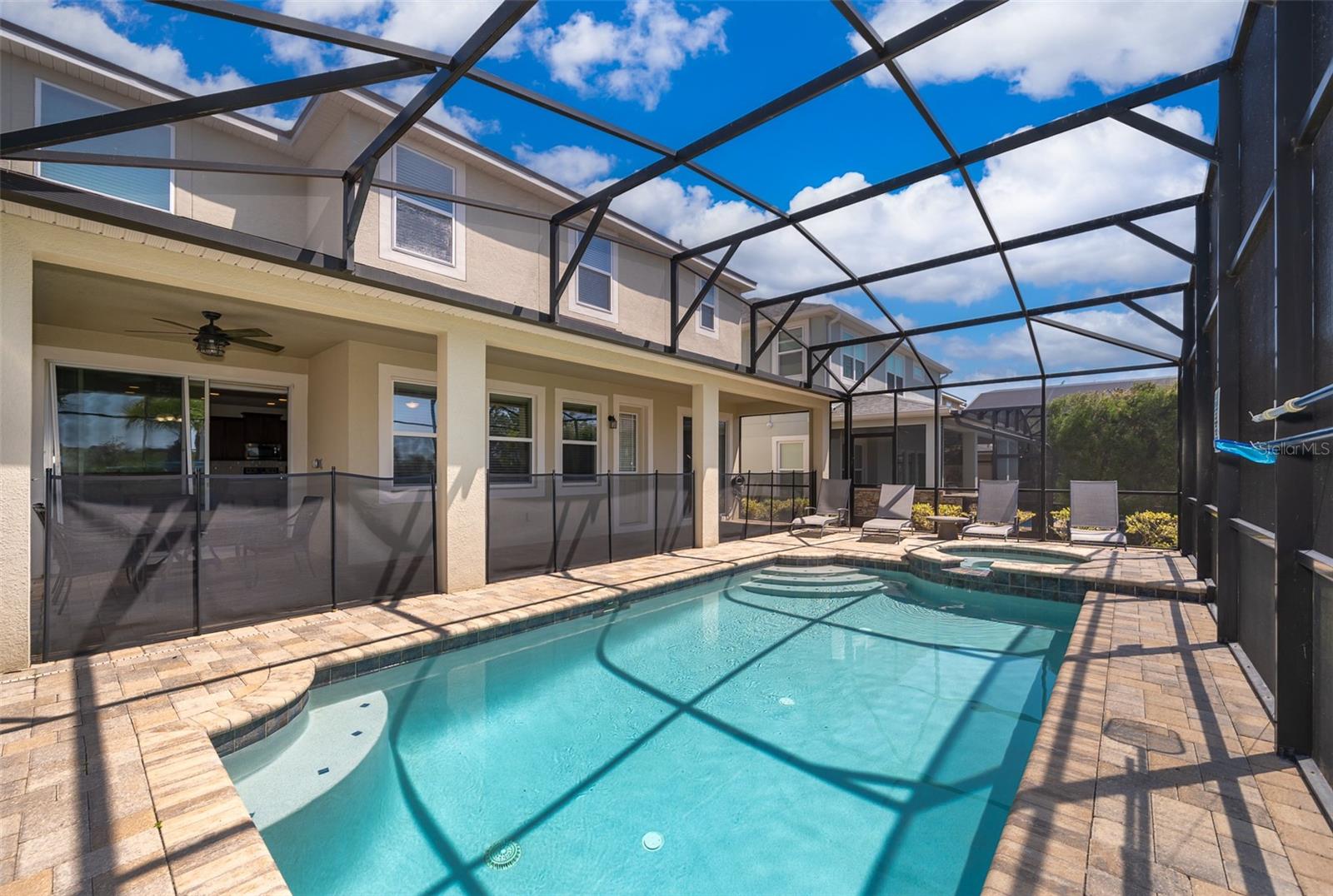 9005 SUNSHINE RIDGE LOOP