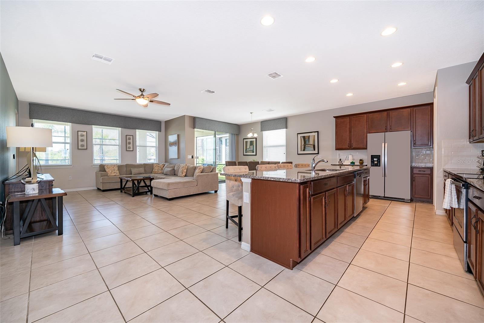 9005 SUNSHINE RIDGE LOOP