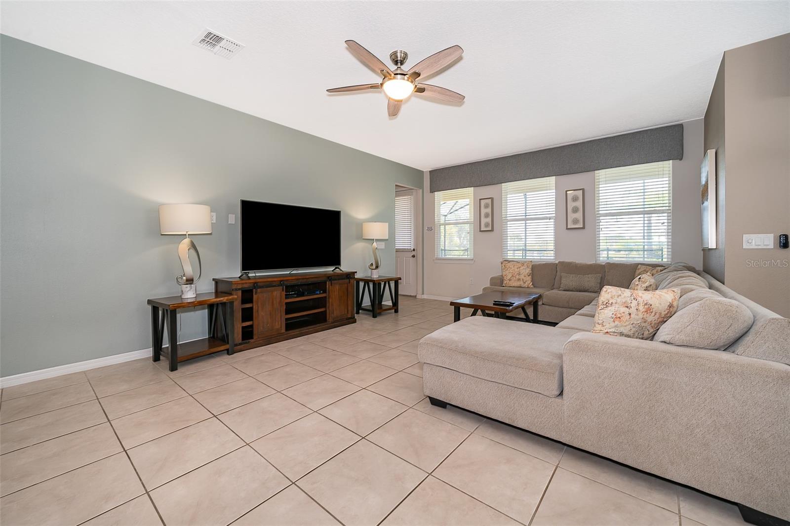 9005 SUNSHINE RIDGE LOOP