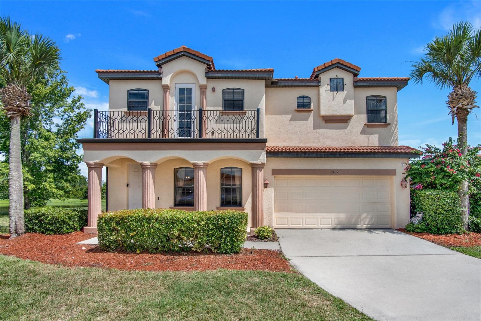 2929 SIESTA VIEW DR