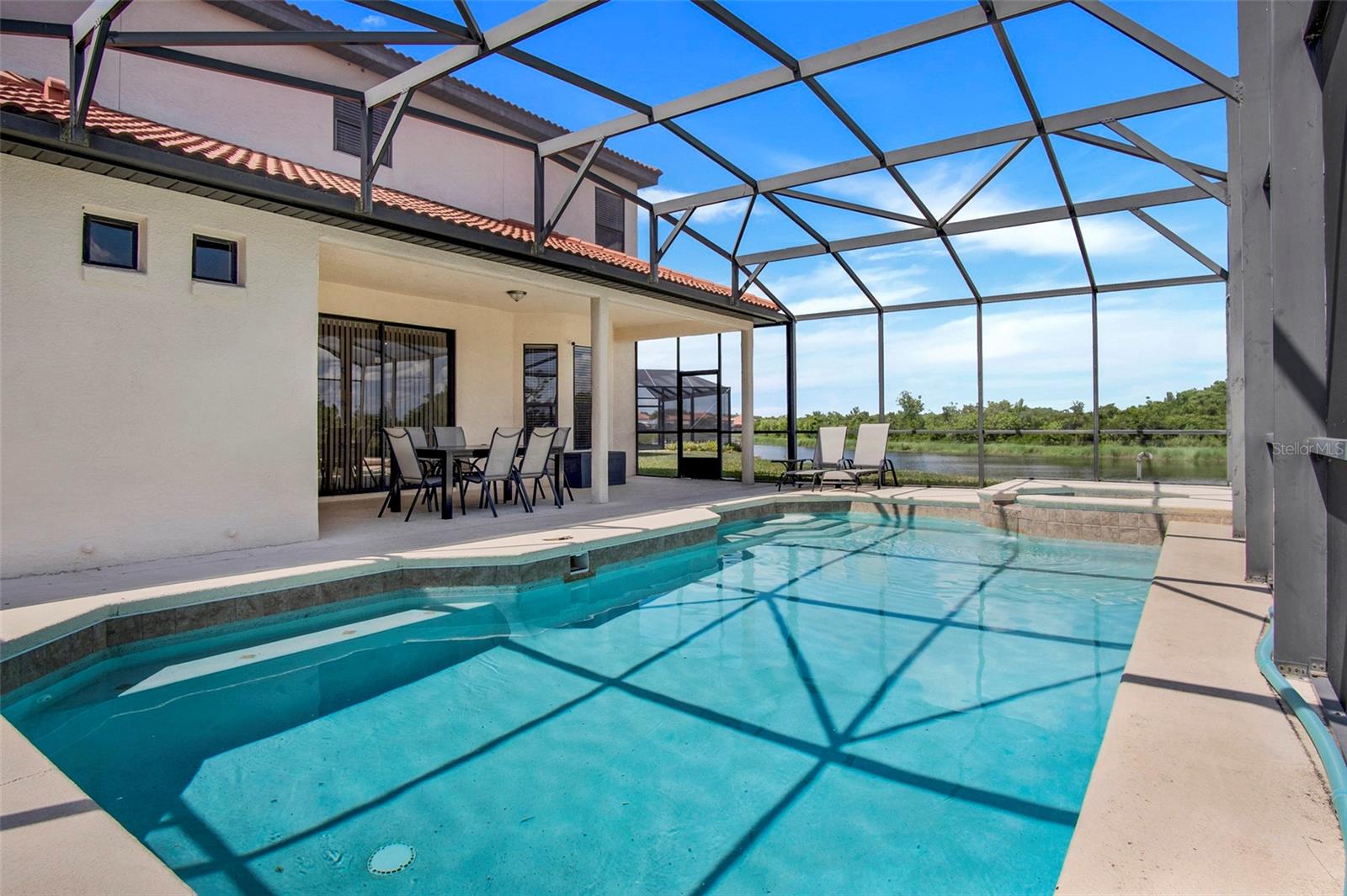 2929 SIESTA VIEW DR