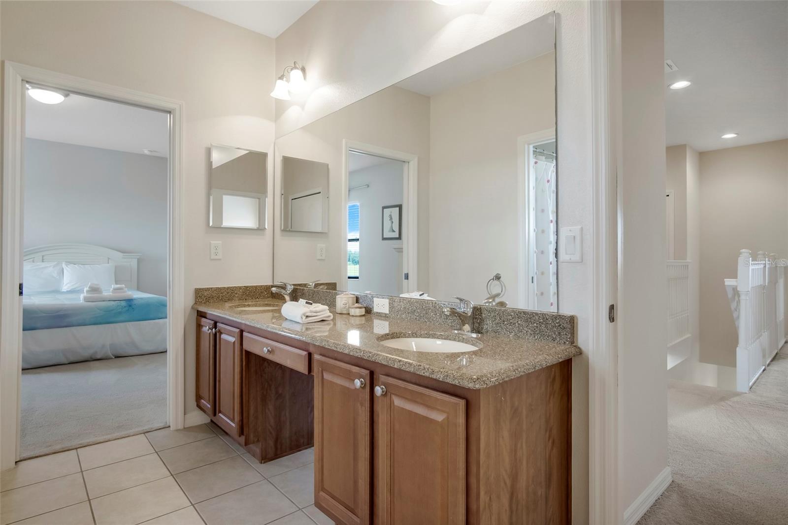 2929 SIESTA VIEW DR