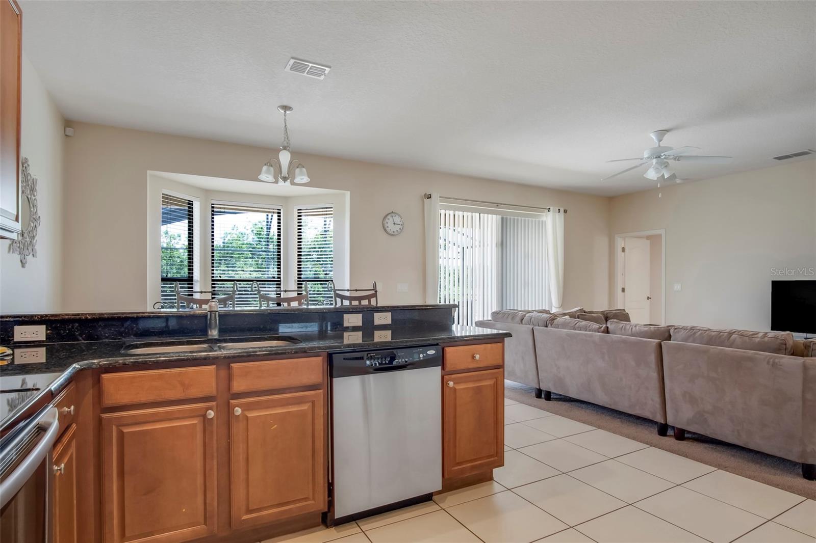 2929 SIESTA VIEW DR