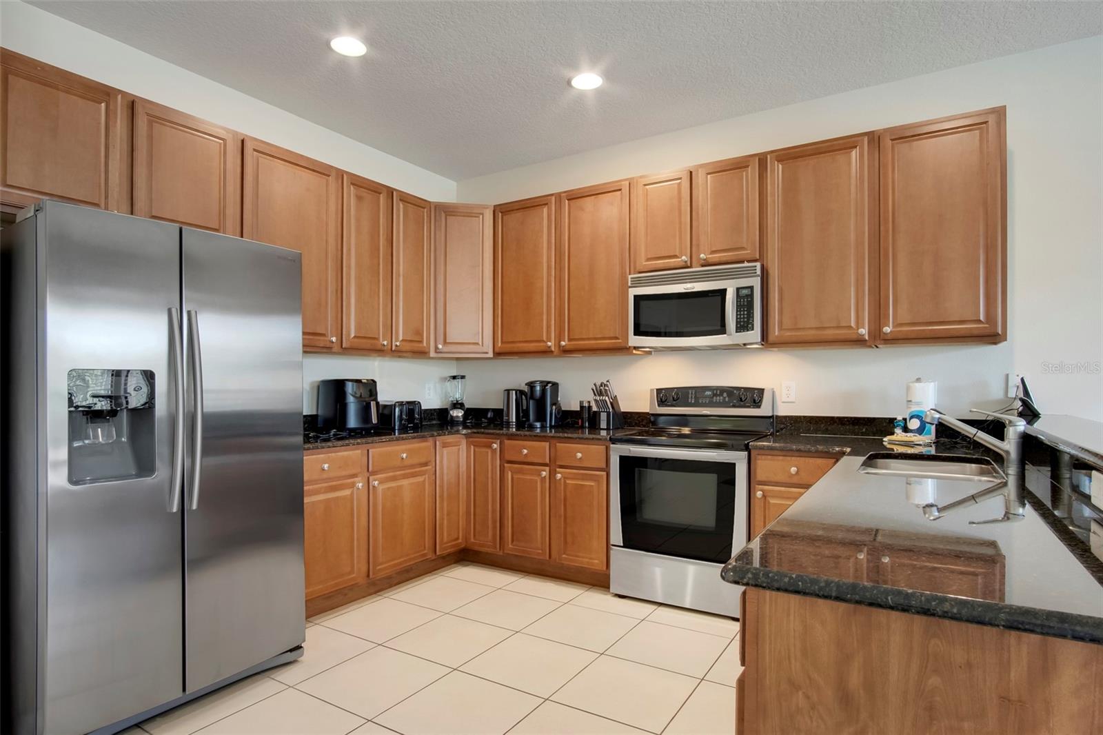 2929 SIESTA VIEW DR