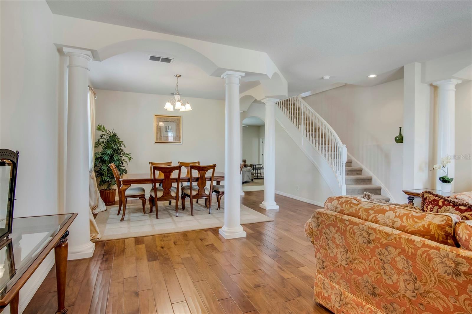 2929 SIESTA VIEW DR