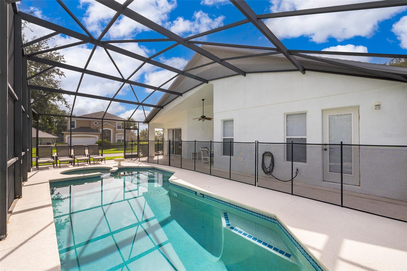 2688 EMERALD ISLAND BLVD