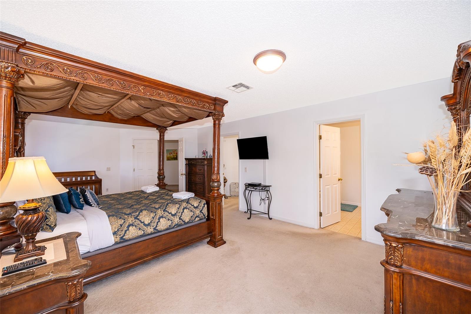 826 ELDERBERRY DR