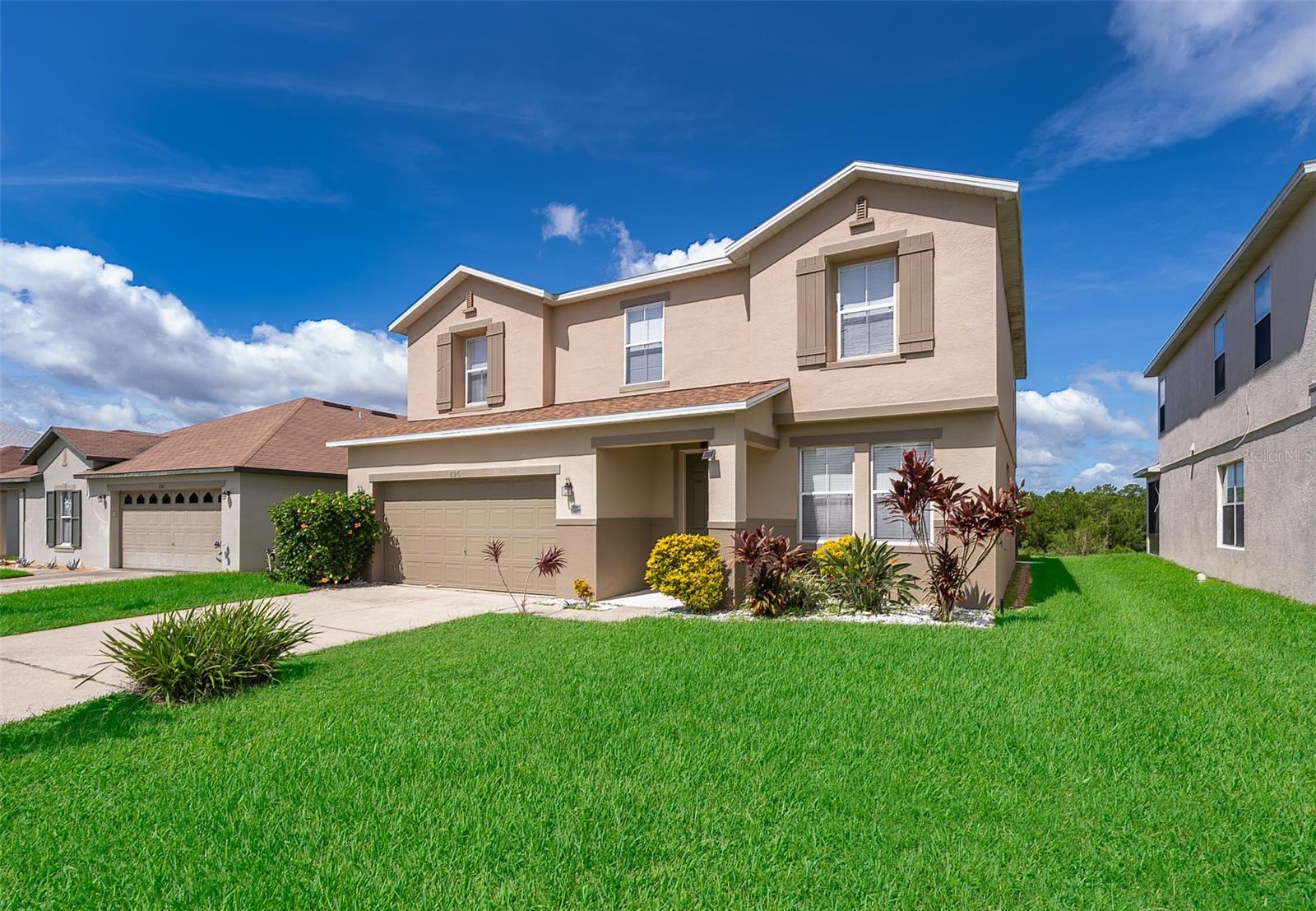826 ELDERBERRY DR