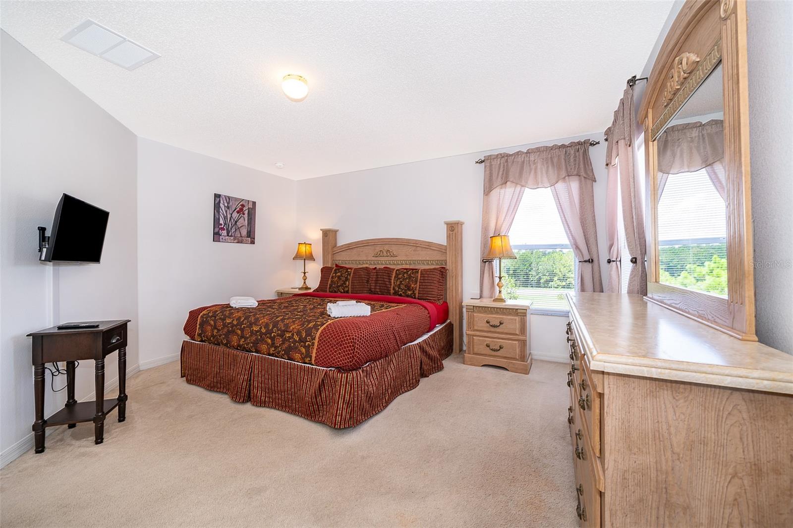 826 ELDERBERRY DR