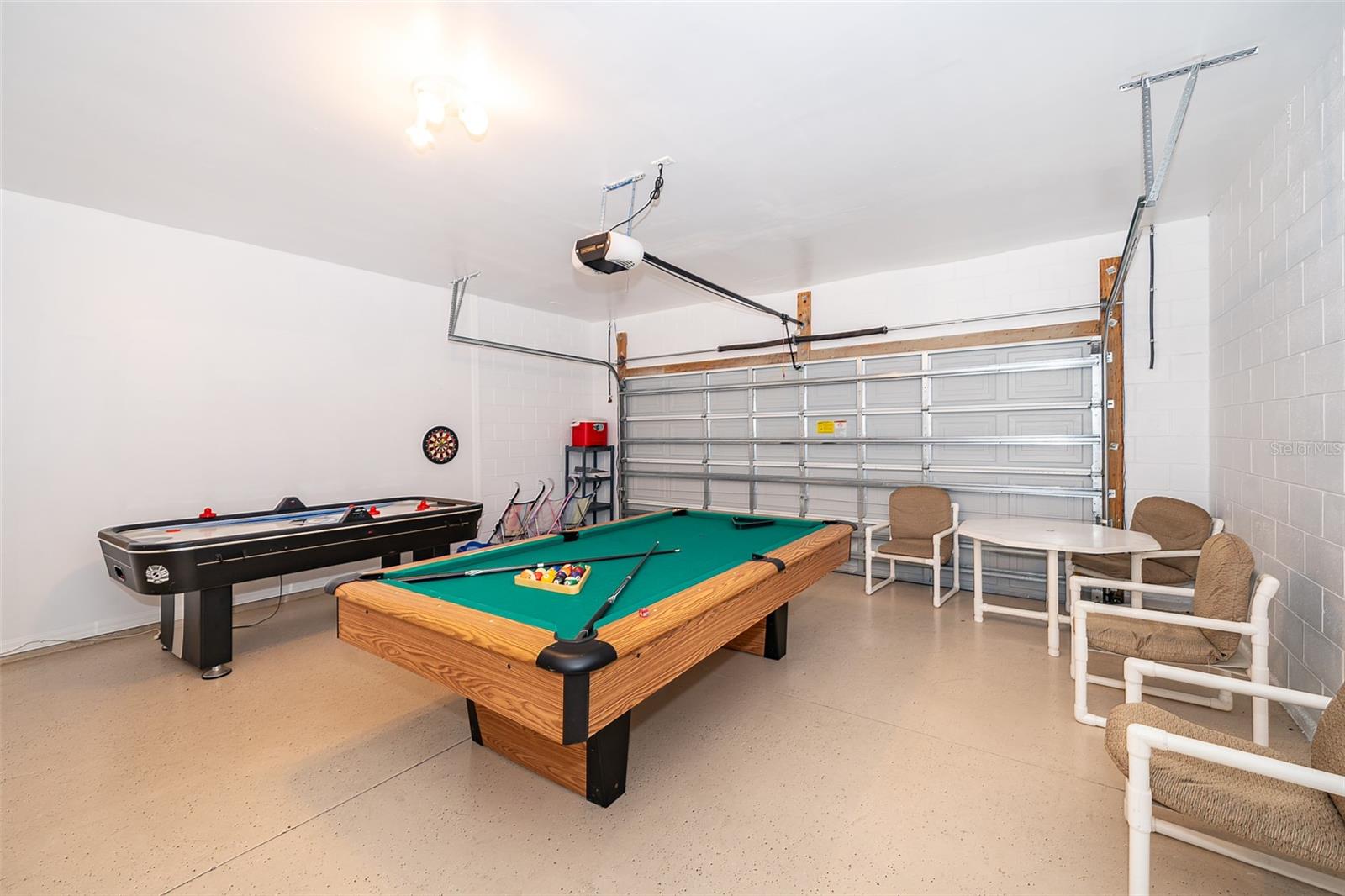826 ELDERBERRY DR