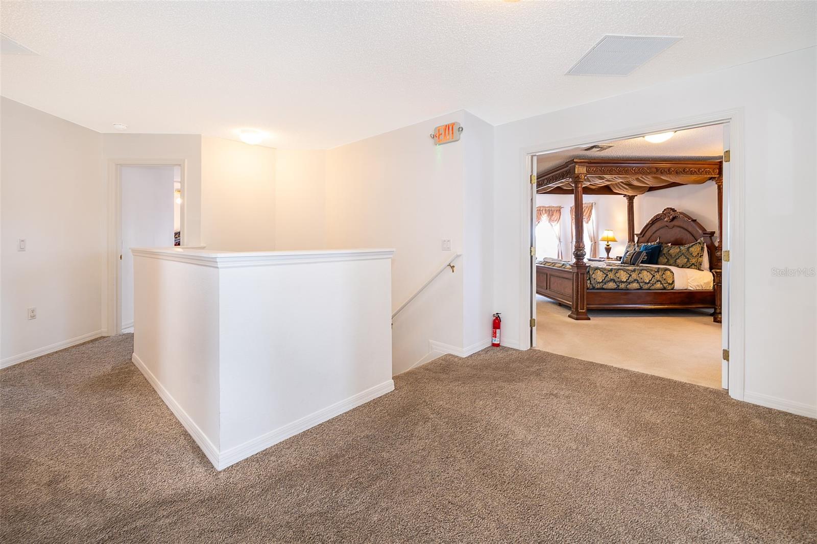 826 ELDERBERRY DR