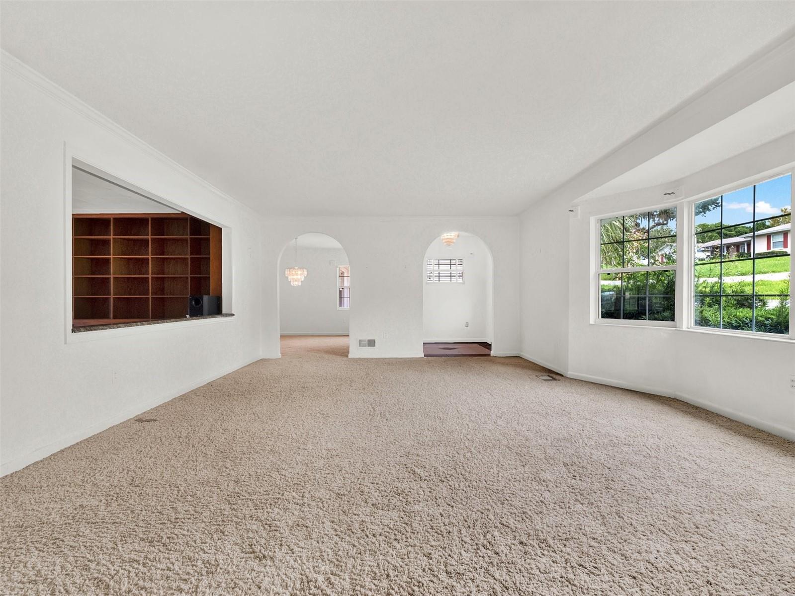 1232 LAKEVIEW DR
