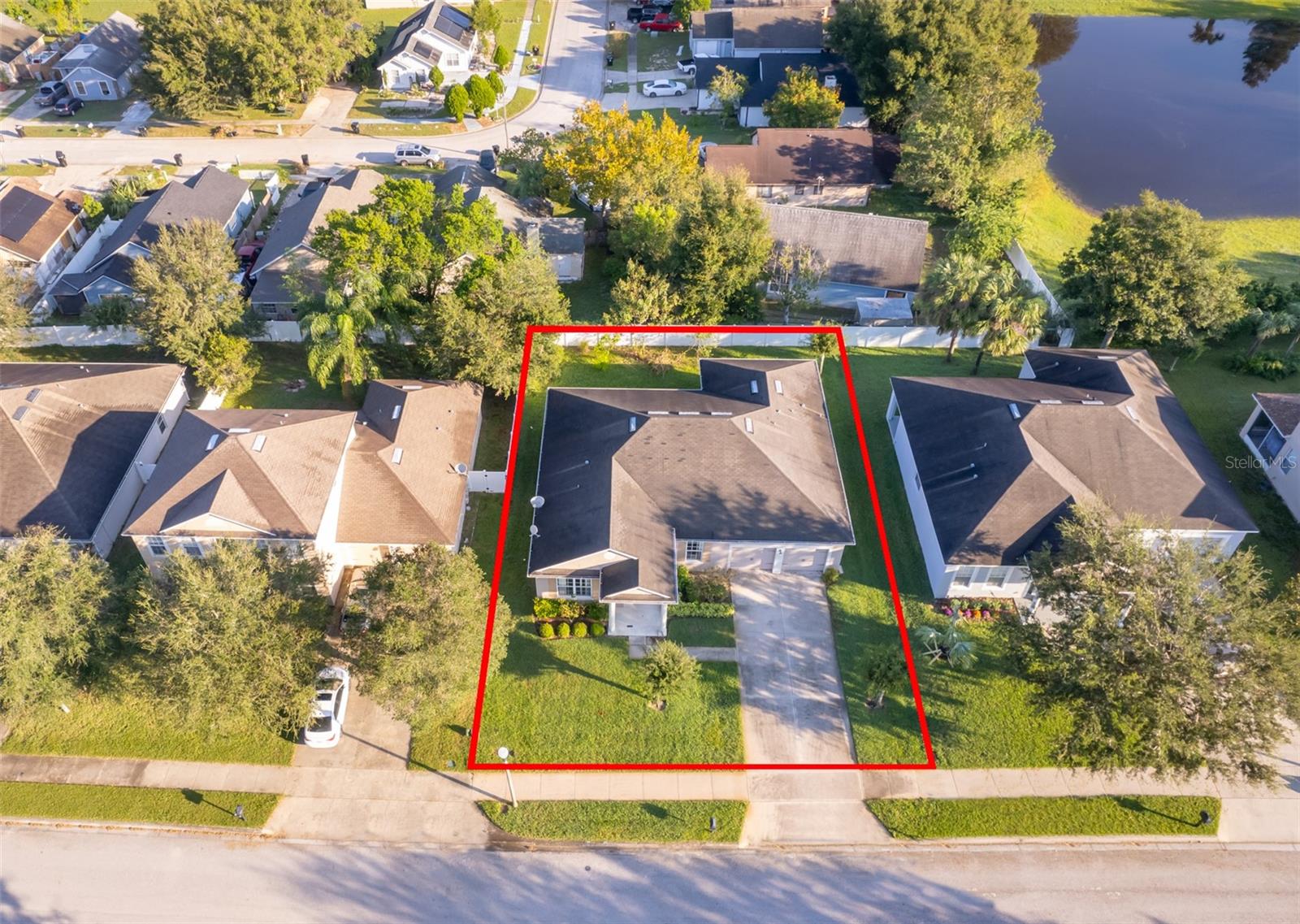 587 MARY PAULA DR