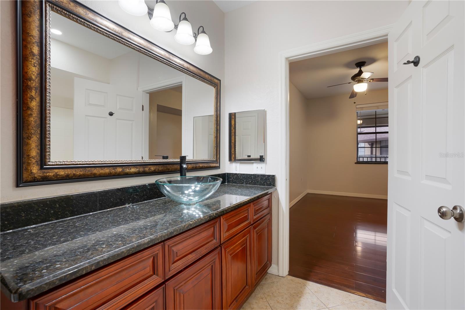 911 N ORANGE AVE #503