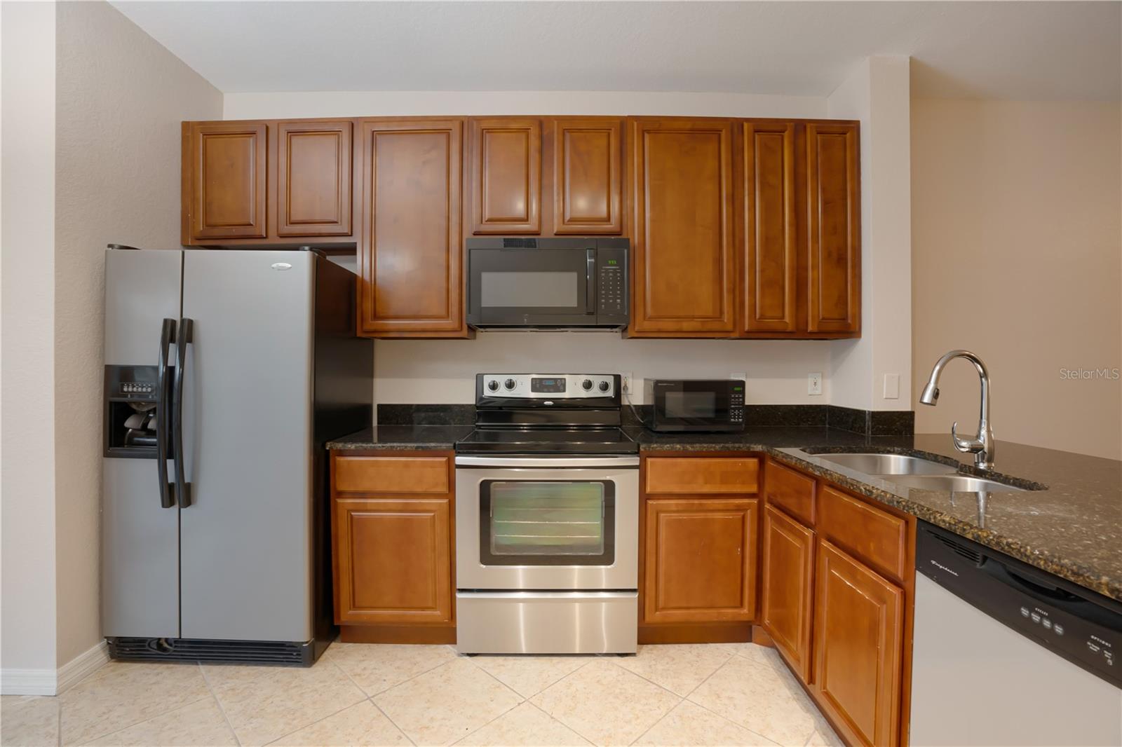 911 N ORANGE AVE #503
