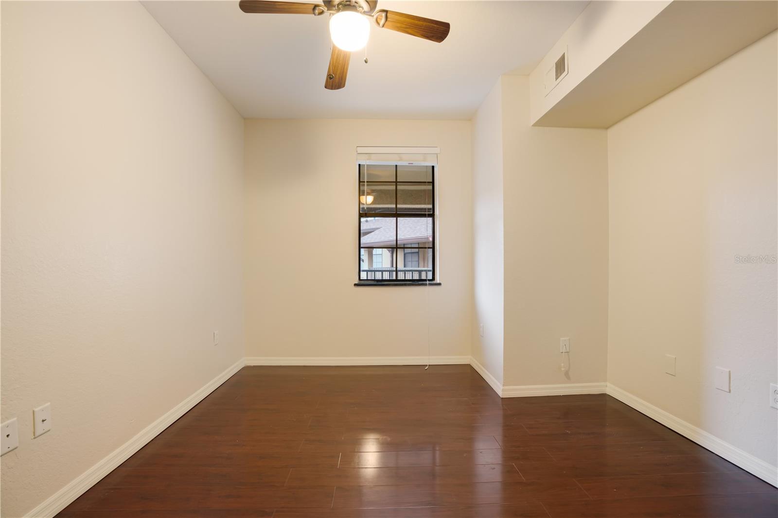 911 N ORANGE AVE #503