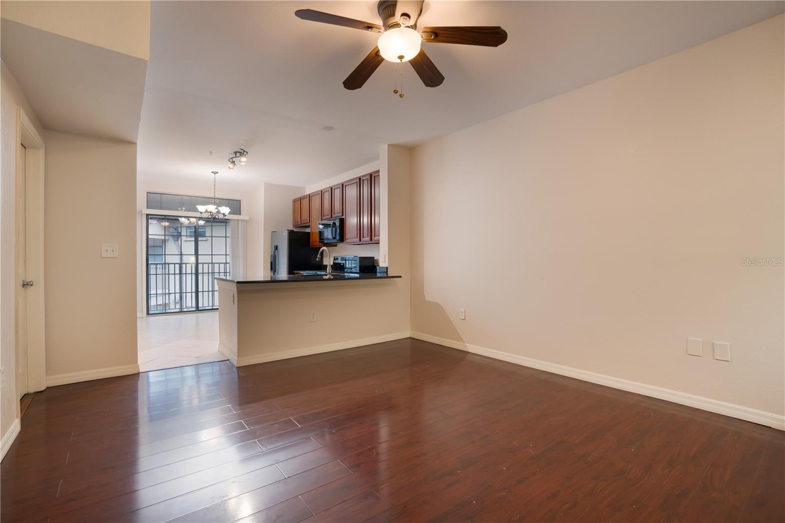911 N ORANGE AVE #503