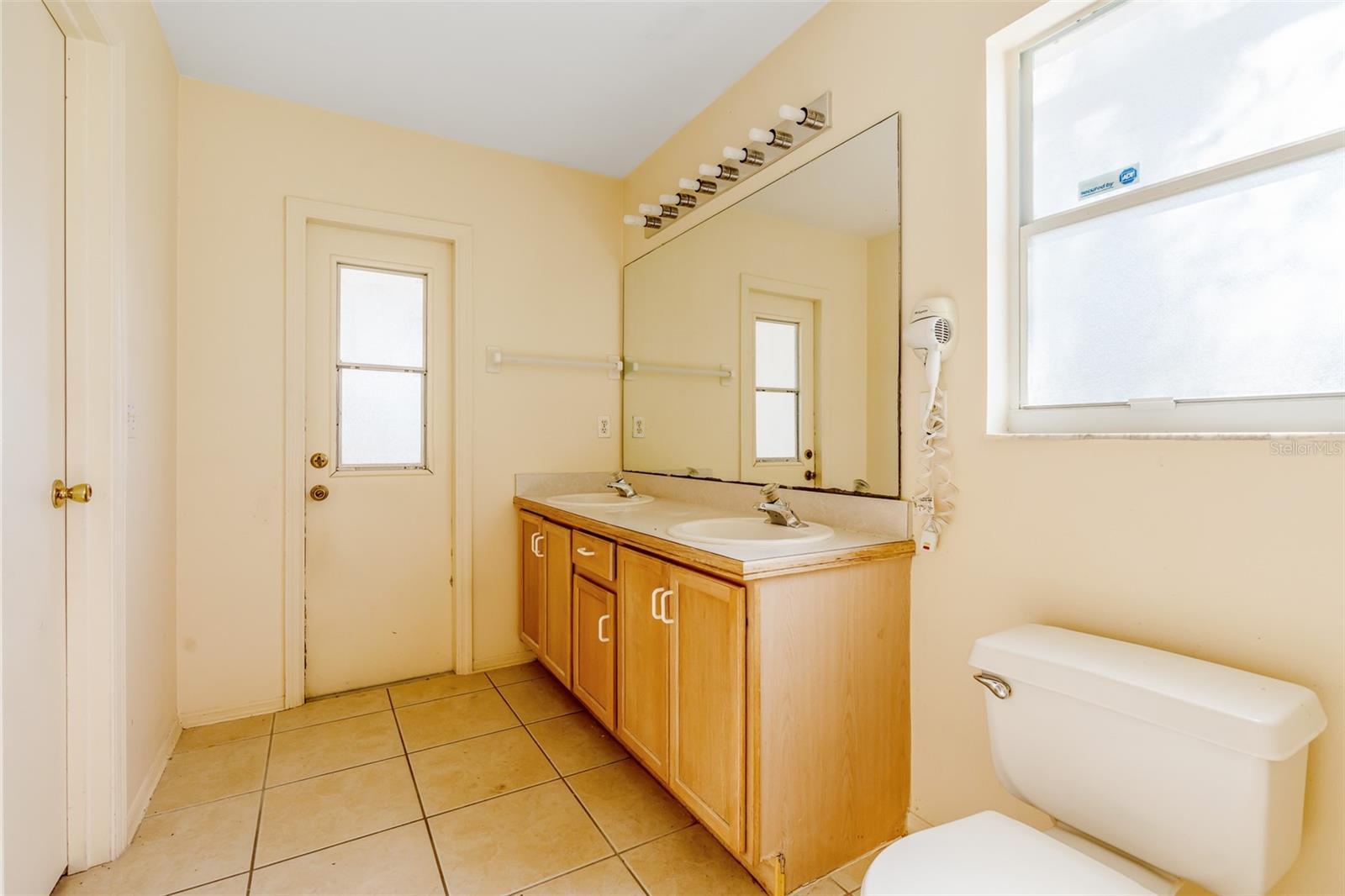 4683 CHEYENNE POINT TRL