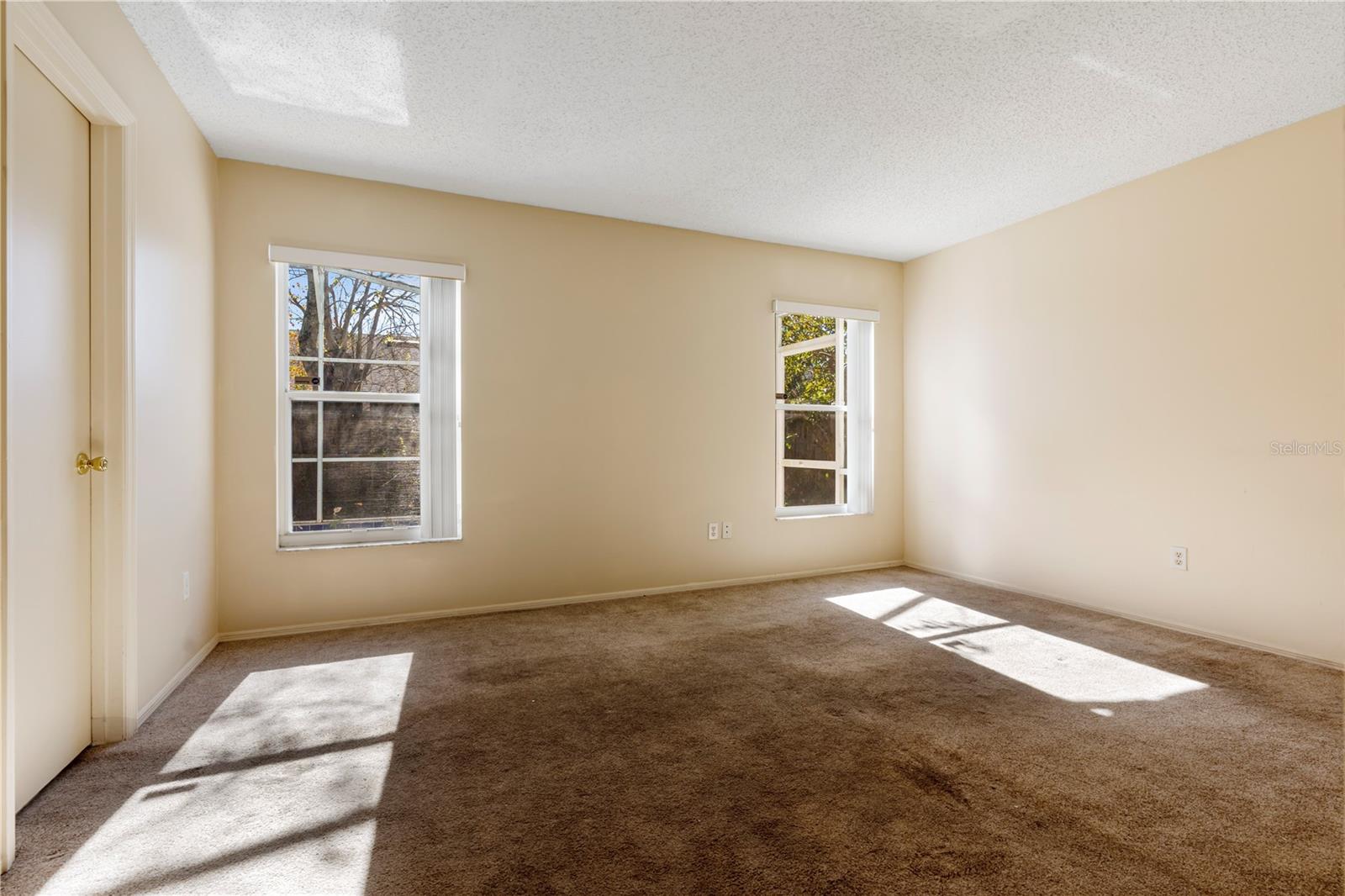 4683 CHEYENNE POINT TRL