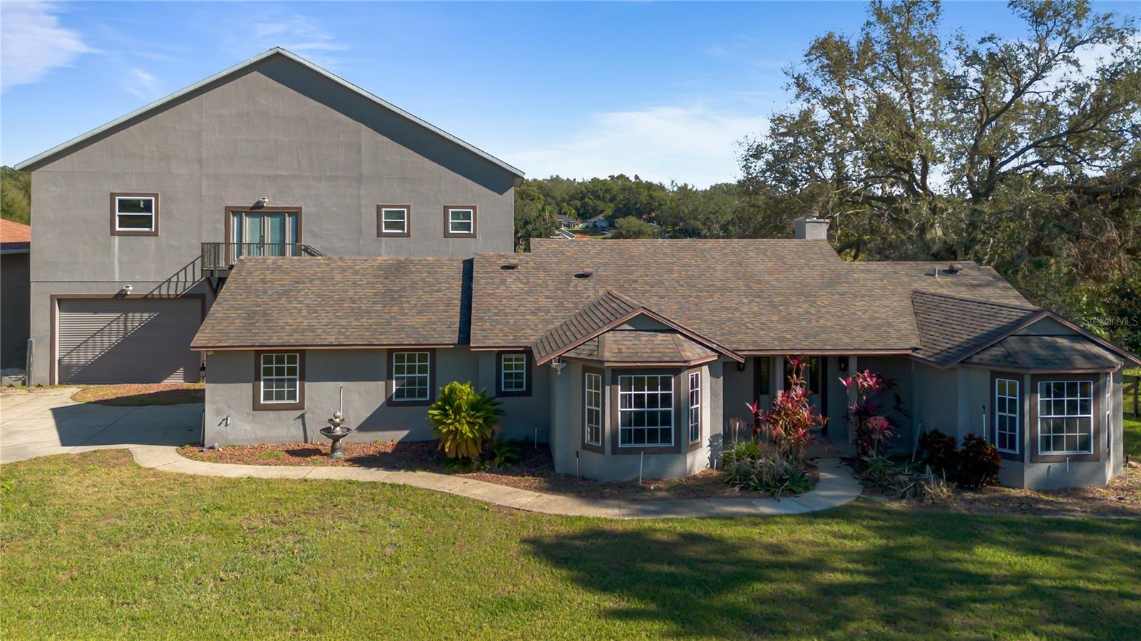 10108 LAKESHORE DR