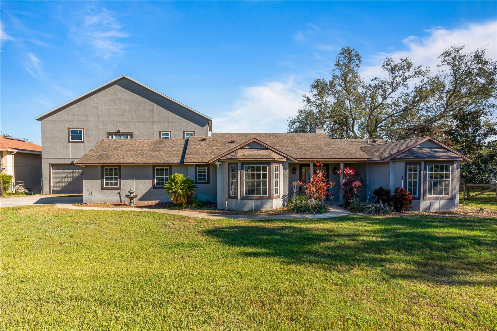10108 LAKESHORE DR
