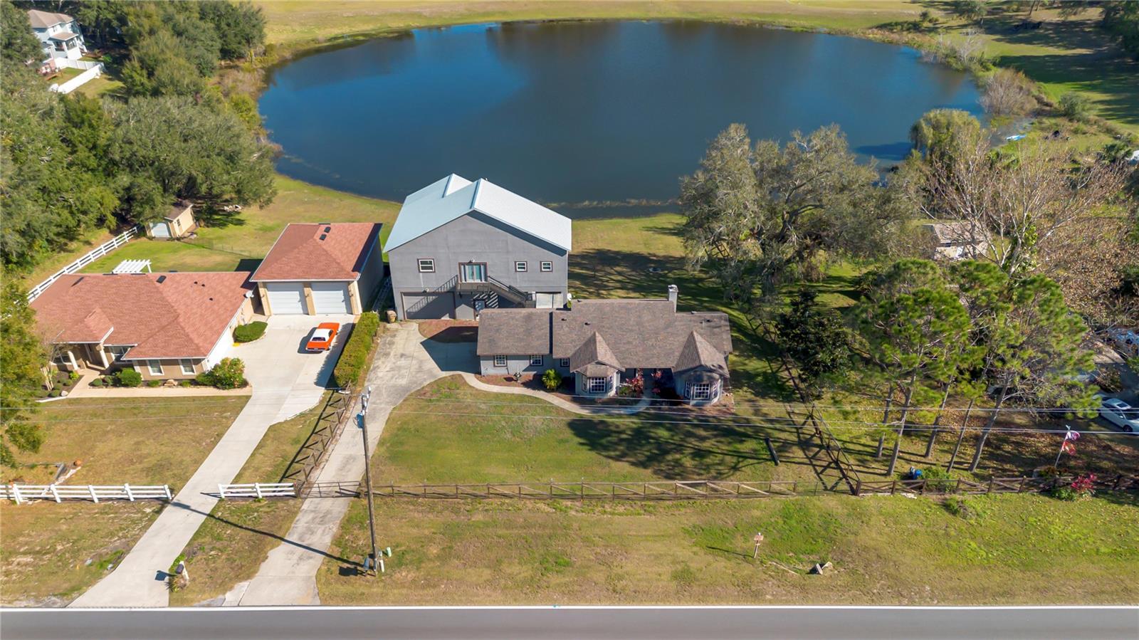 10108 LAKESHORE DR