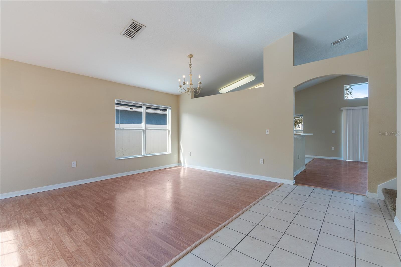 606 ASTOR DR