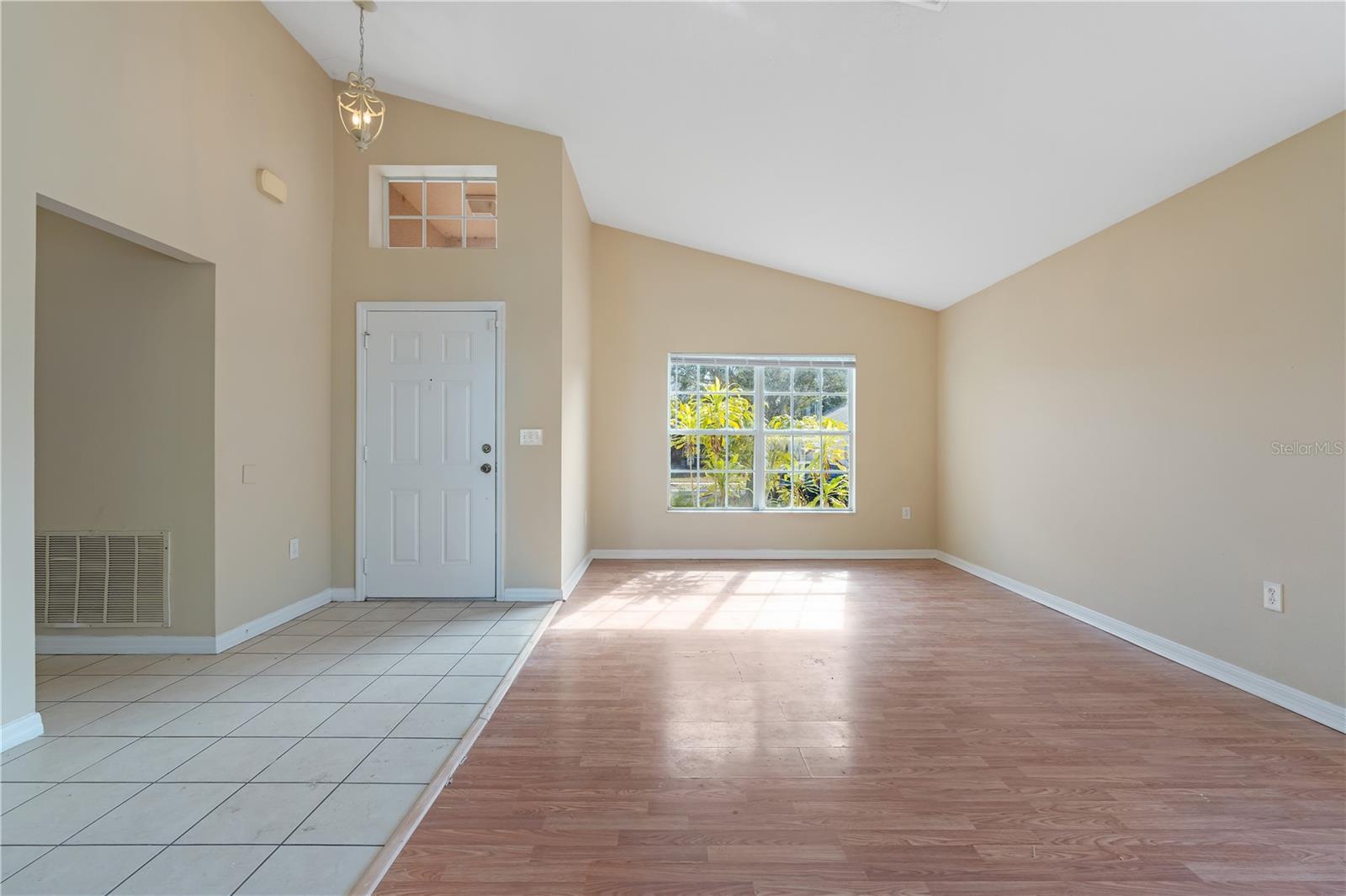 606 ASTOR DR