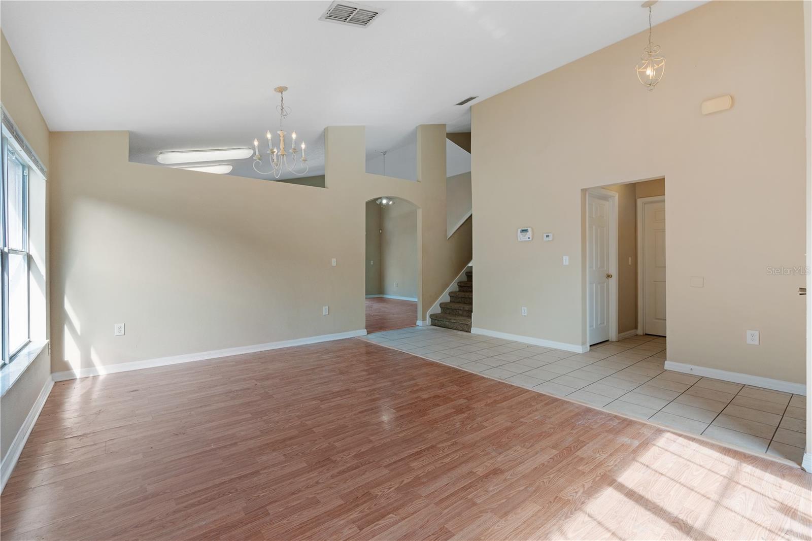 606 ASTOR DR