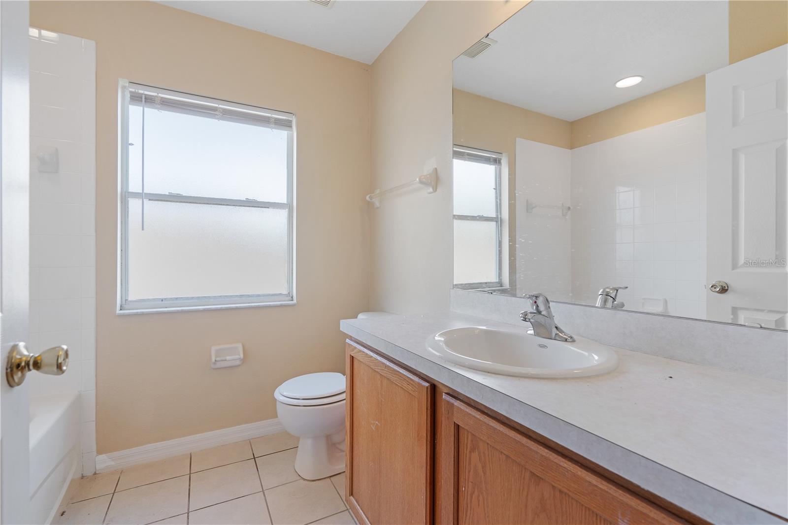 606 ASTOR DR