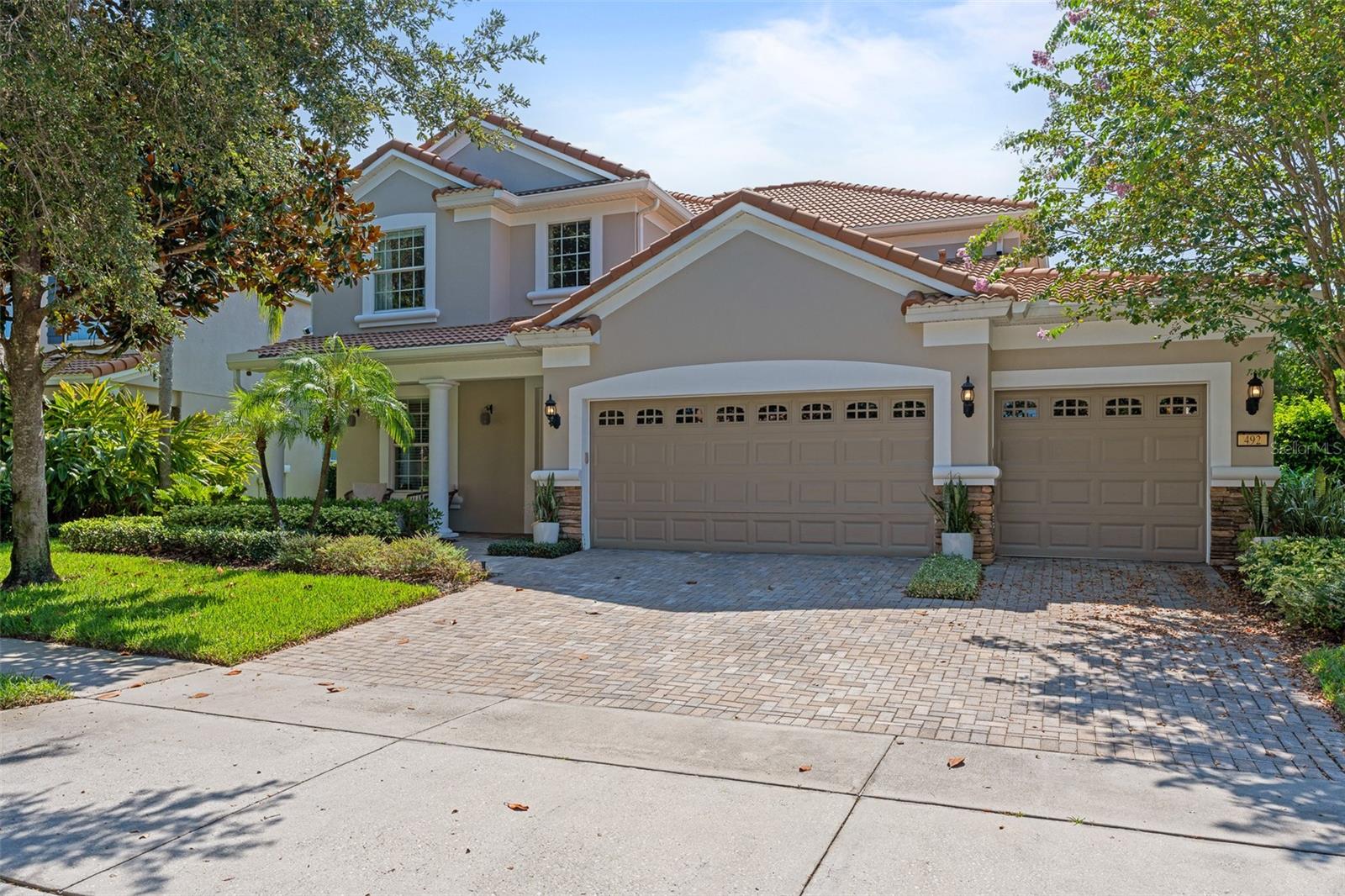 492 DOUGLAS EDWARD DR