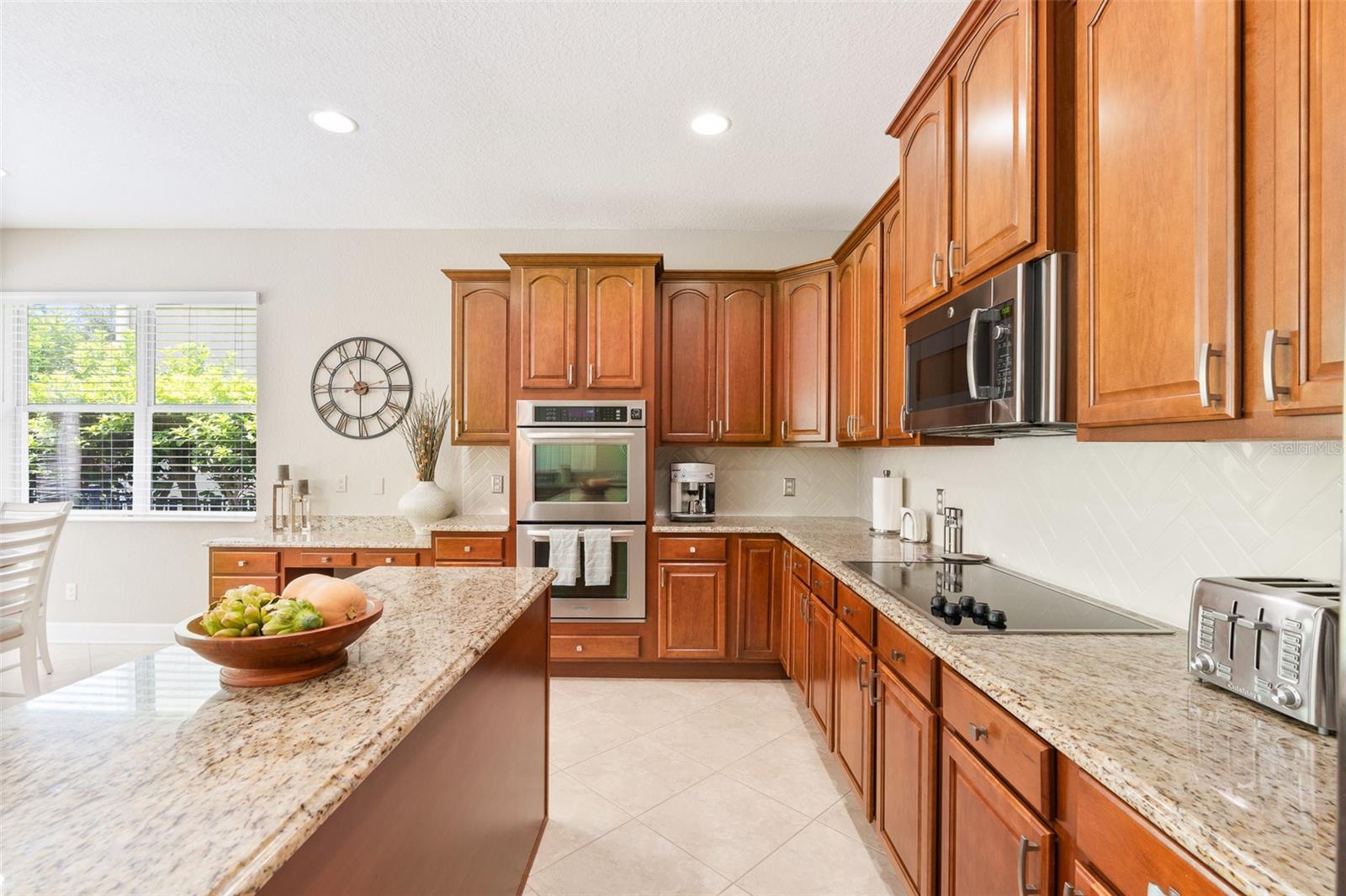 492 DOUGLAS EDWARD DR