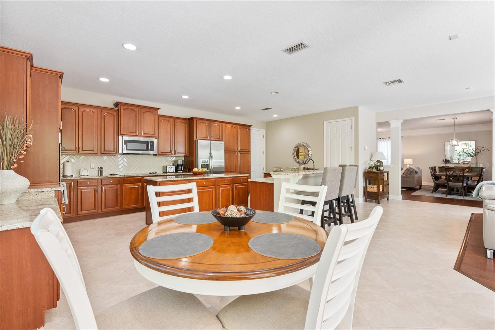492 DOUGLAS EDWARD DR