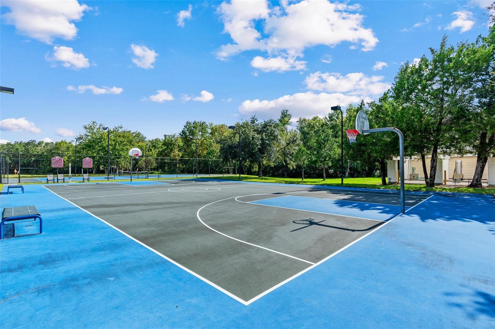 4601 YELLOWGOLD RD W #107