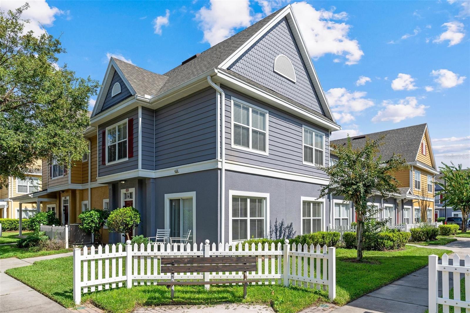 4601 YELLOWGOLD RD W #107