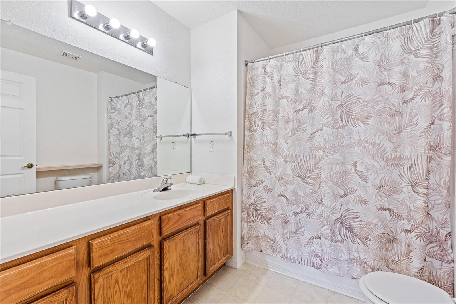 4601 YELLOWGOLD RD W #107