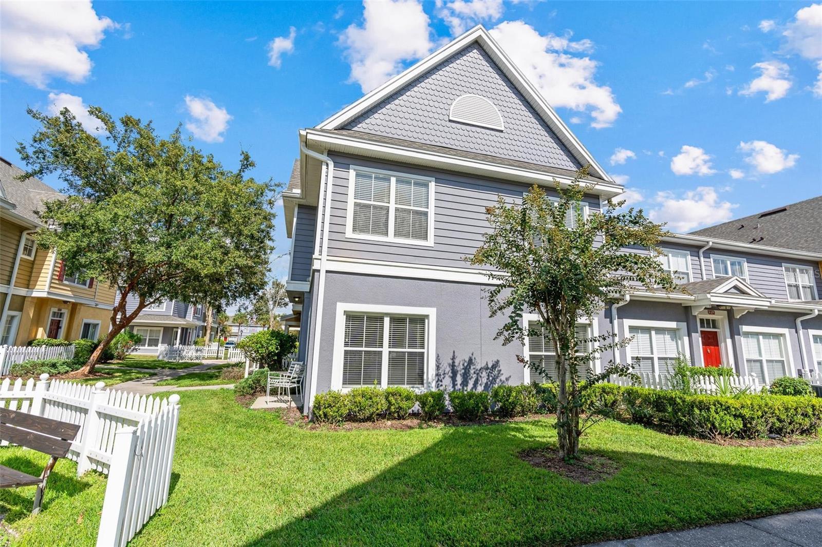 4601 YELLOWGOLD RD W #107