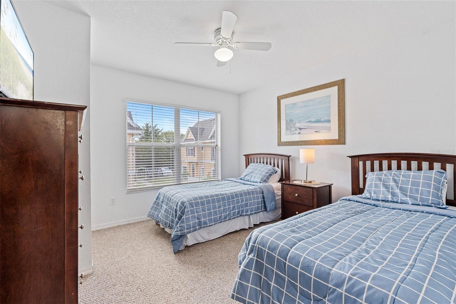 4601 YELLOWGOLD RD W #107