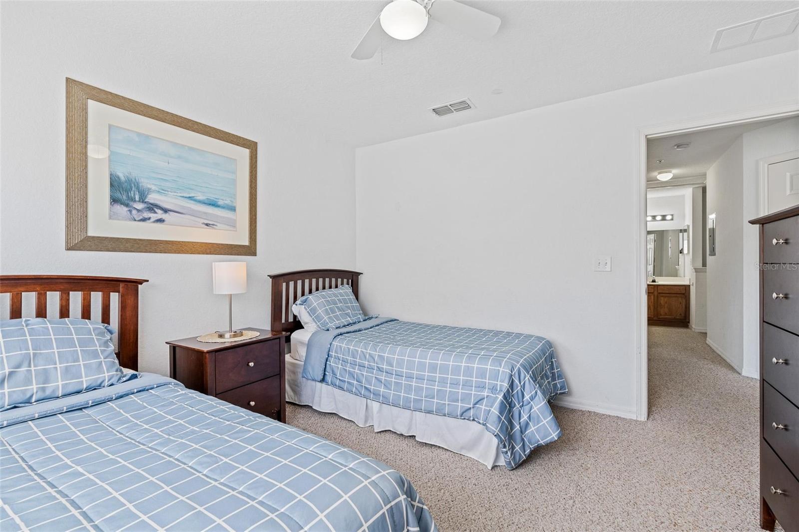 4601 YELLOWGOLD RD W #107