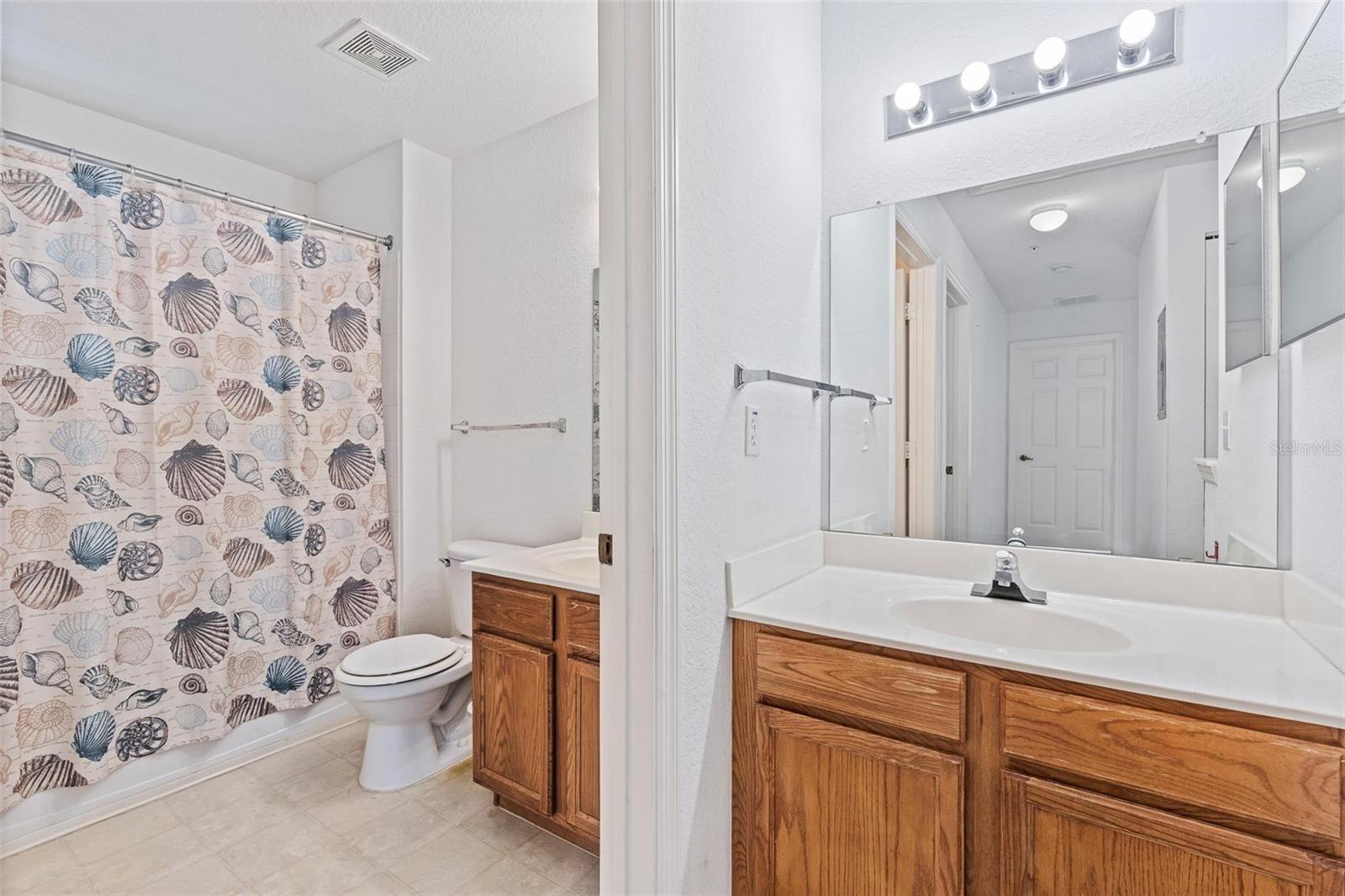 4601 YELLOWGOLD RD W #107