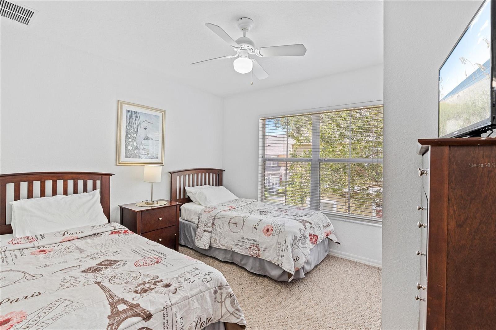 4601 YELLOWGOLD RD W #107