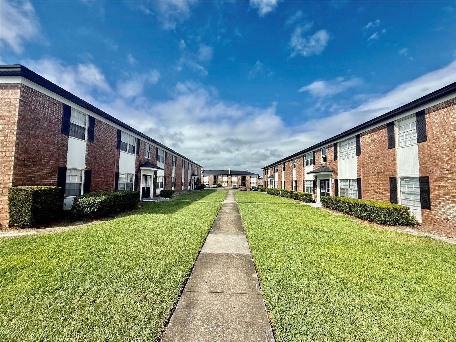 5325 CURRY FORD RD #202