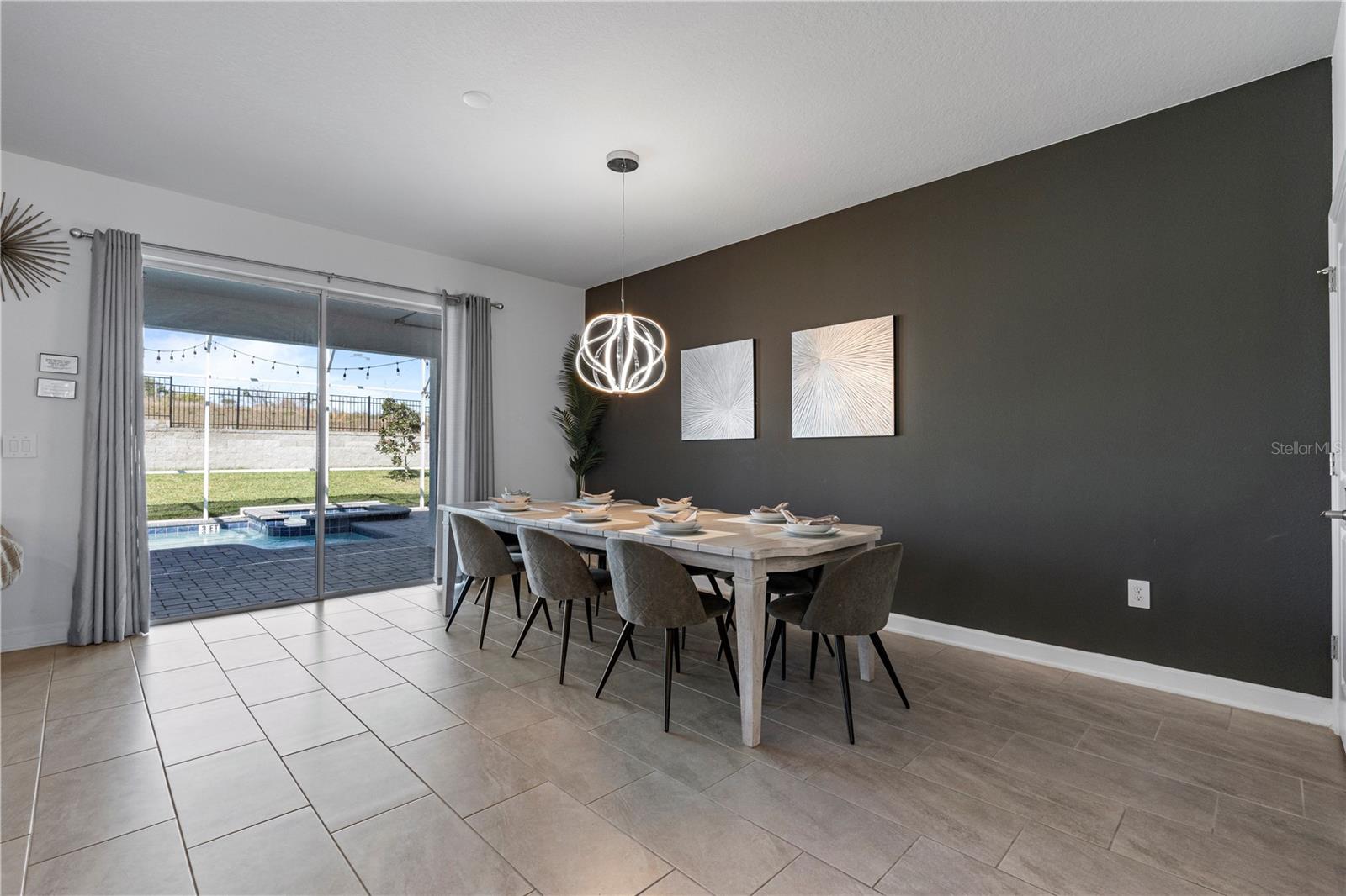 9190 SOMMERSET HILLS DR